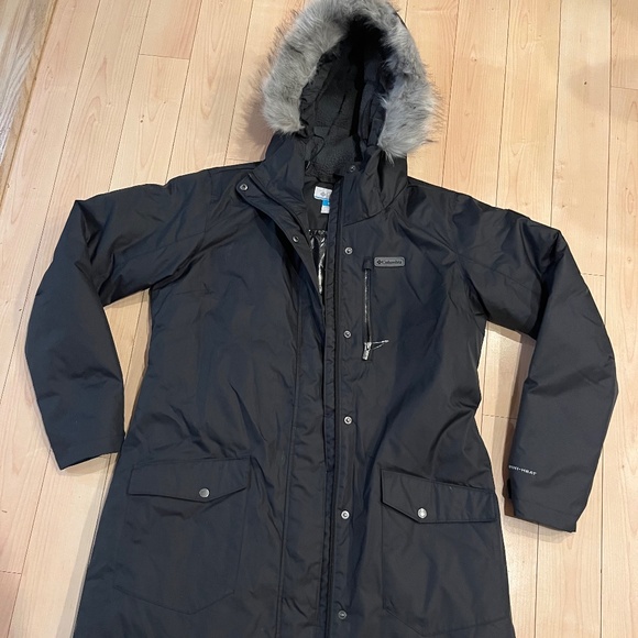 Columbia Women’s Jacket - Picture 1 of 8
